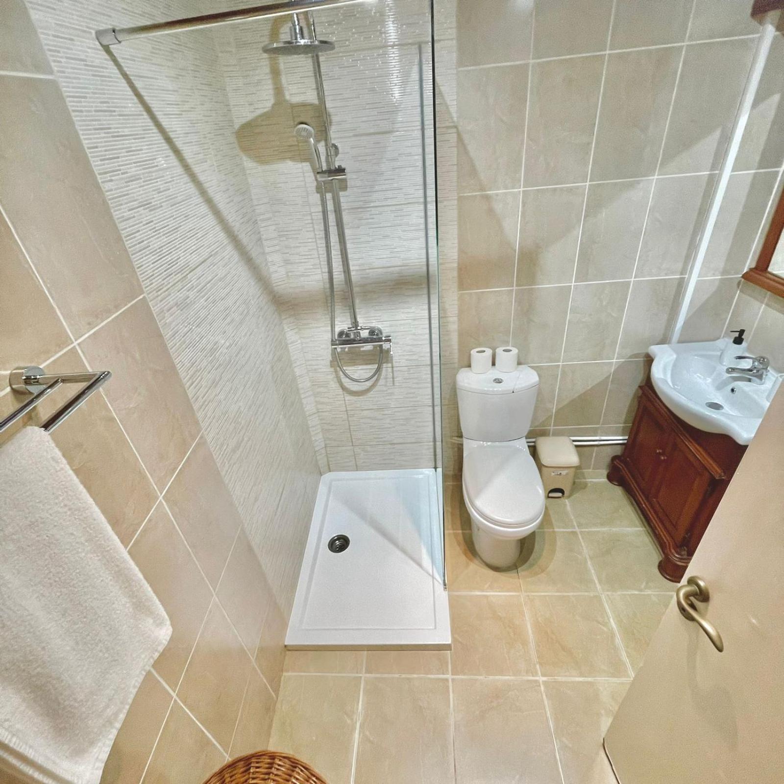 Merika Complex 1 Bahçalar Dış mekan fotoğraf